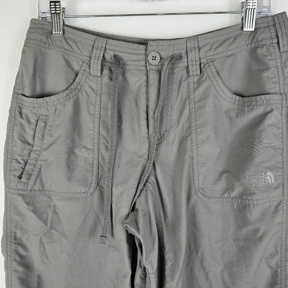 NWOT The North Face Women's Nylon Rip Stop Grey Capris Drawstring Waist Size 8 - Picture 3 of 13